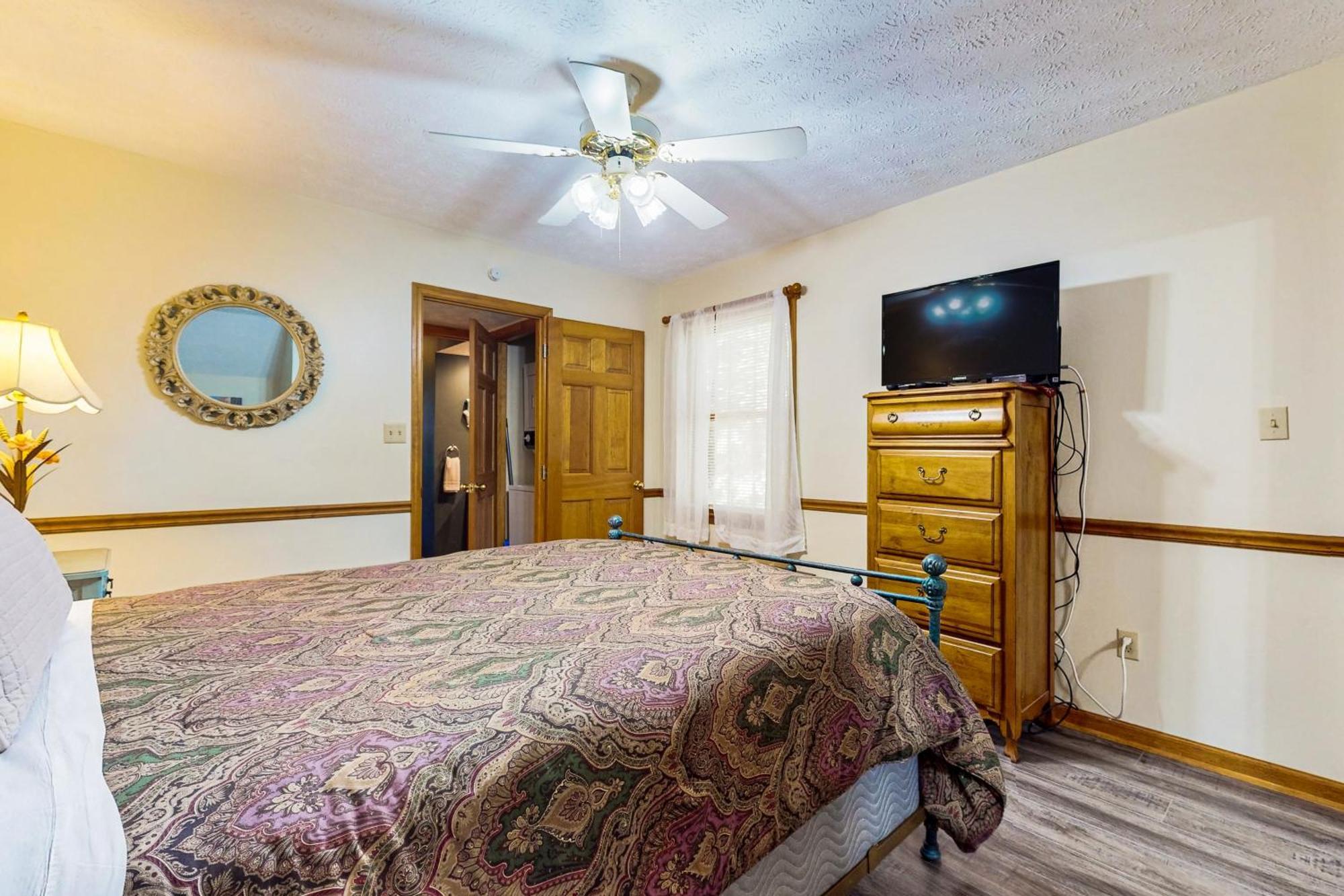 Peaceful Pine Villa Pigeon Forge Bagian luar foto
